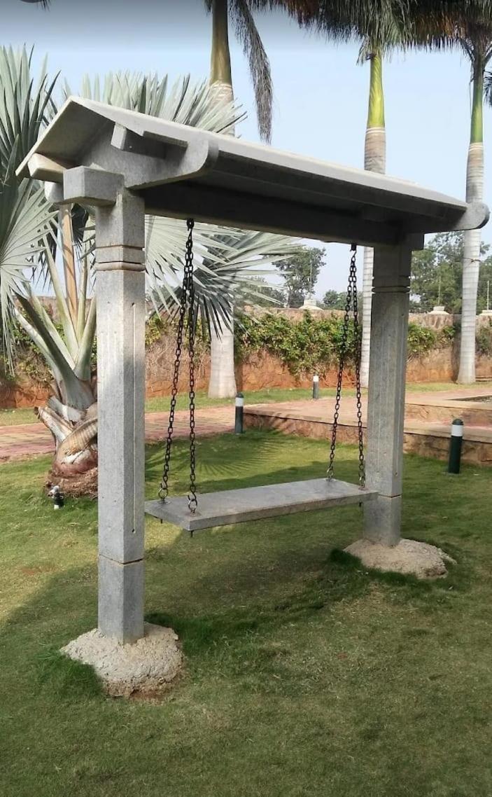 Krishna Heritage Resort Badami Buitenkant foto